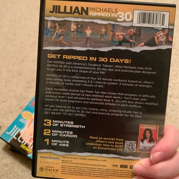 5 Jillian Michaels and The Firm Workout DVDs - Picture 9 of 11